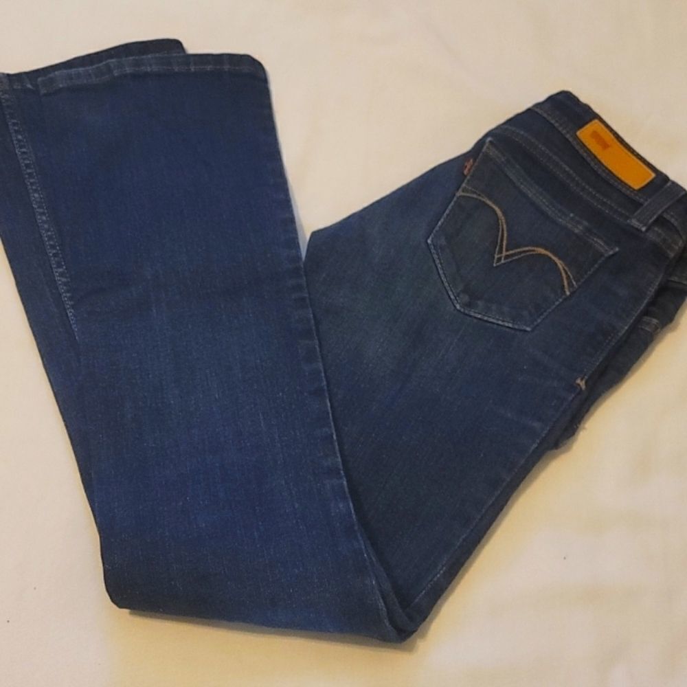 LEVI'S Women's Low rise Demi Curve Skinny Jean size 3M